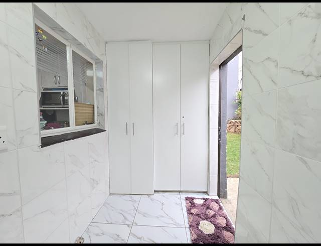 2 BEDROOM TOWNHOUSE FOR SALE IN RIDGEWAY